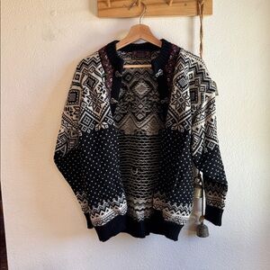 Devold Norway 100% wool black white patterned metal clasp cardigan Women’s sz S